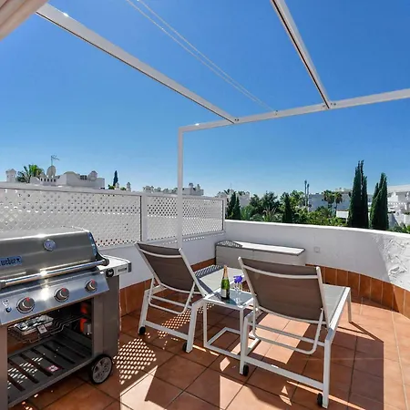 Mr- Cozy 4 Sleep Flat In Marbella, Great Location *