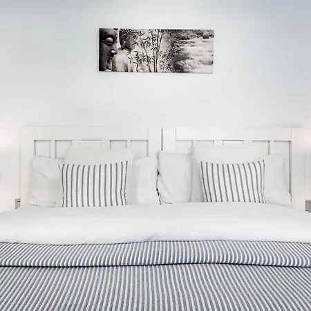 Apartment Mr- Cozy 4 Sleep Flat In Marbella, Great Location