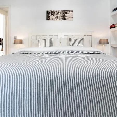 Mr- Cozy 4 Sleep Flat In Marbella, Great Location *