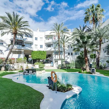 Apartment Mr- Cozy 4 Sleep Flat In Marbella, Great Location Marbella
