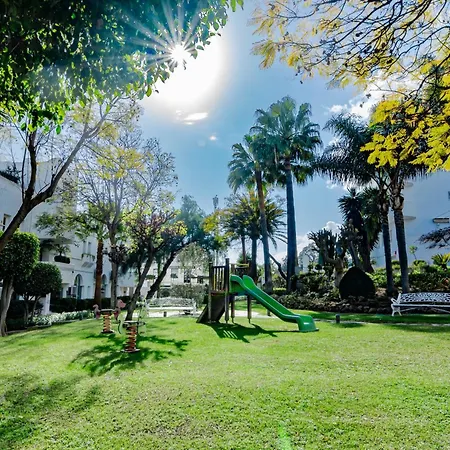 Mr- Cozy 4 Sleep Flat In Marbella, Great Location *